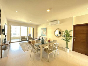 Charming 3 bedroom apt minutes from the beach